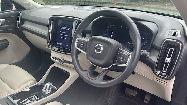 Used Volvo XC40 2023 for sale - 76231592: Photo 11