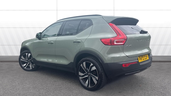 Used Volvo XC40 2023 for sale - 76231592: Photo 2