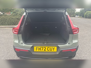 Used Volvo XC40 2023 for sale - 76231592: Photo