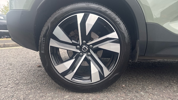 Used Volvo XC40 2023 for sale - 76231592: Photo 7