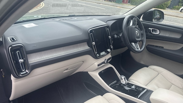 Used Volvo XC40 2023 for sale - 76231592: Photo 9