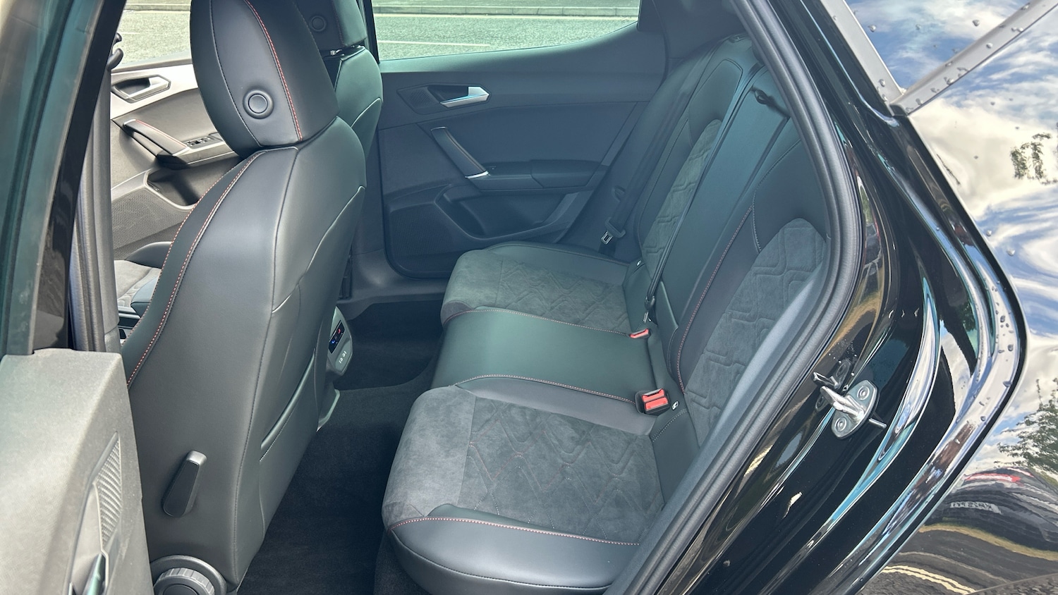 Used SEAT Leon 2025 for sale - 76882340: Photo 16