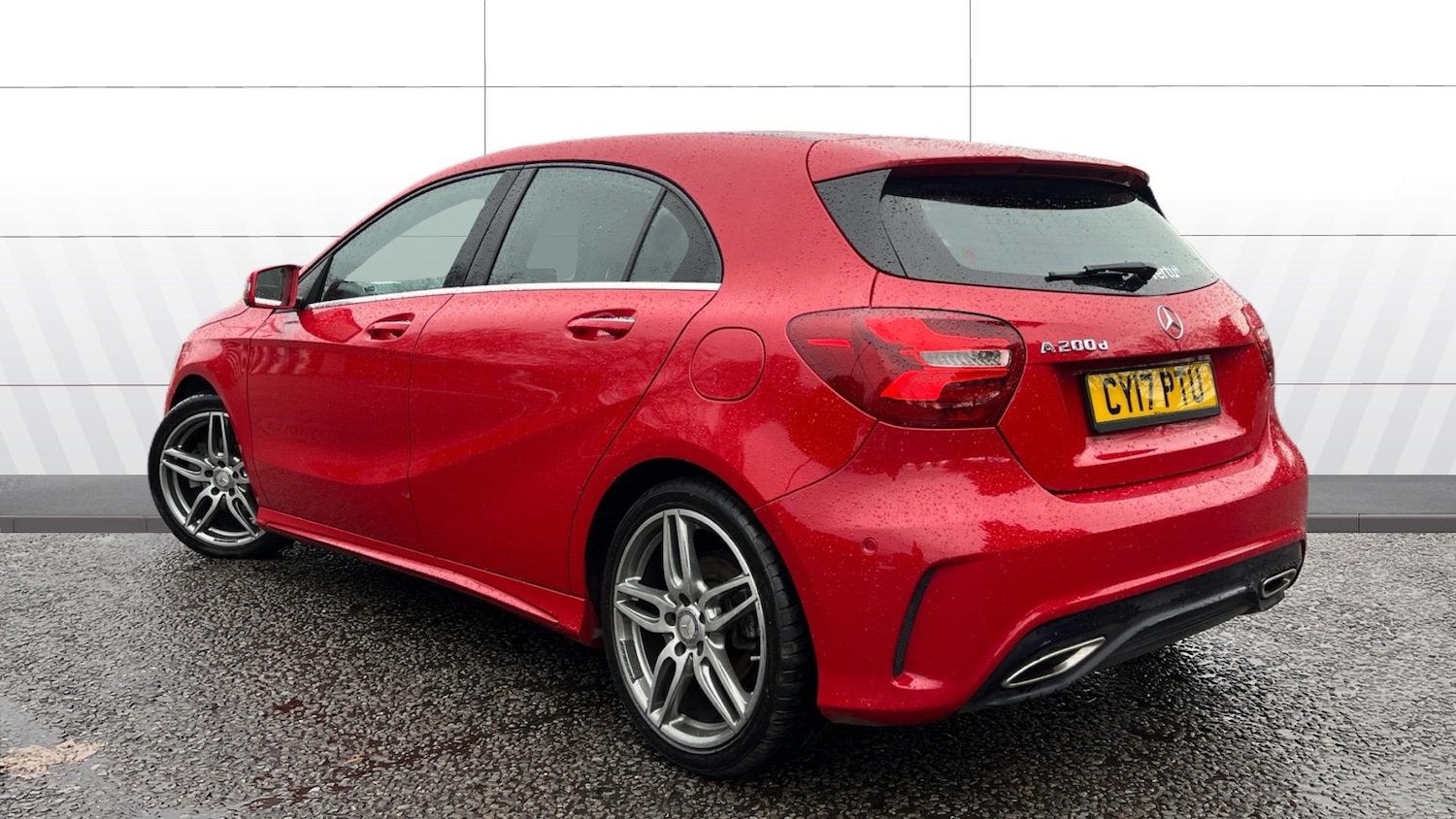 Used Mercedes-Benz A-Class 2017 for sale - 76945330: Photo 2