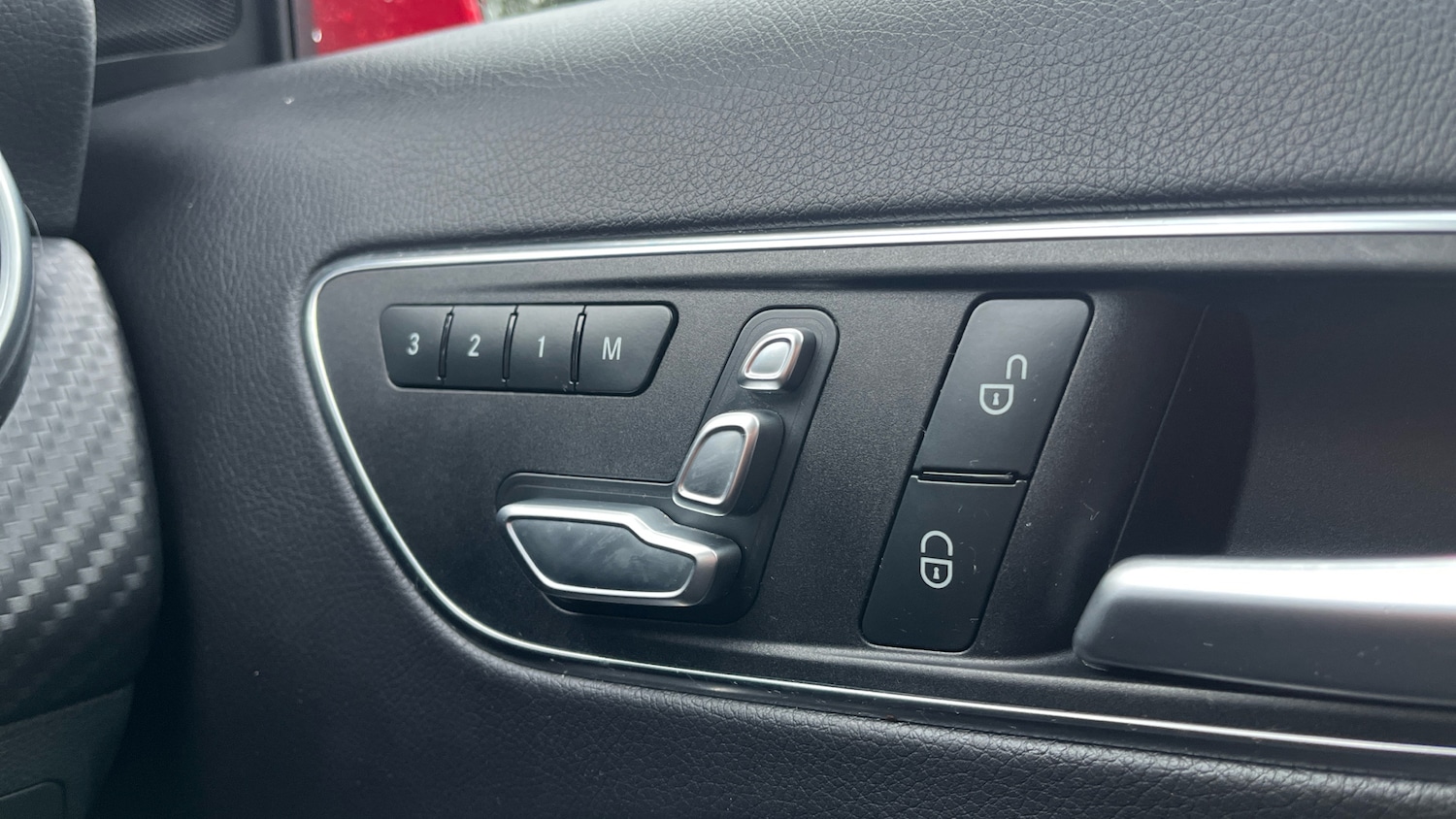 Used Mercedes-Benz A-Class 2017 for sale - 76945330: Photo 22