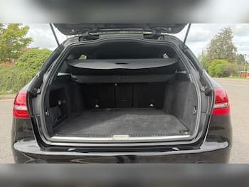 Used Mercedes-Benz C Class 2019 for sale - 79828145: Photo