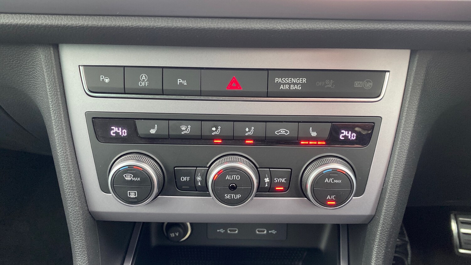 Used SEAT Ateca 2025 for sale - 76792876: Photo 34