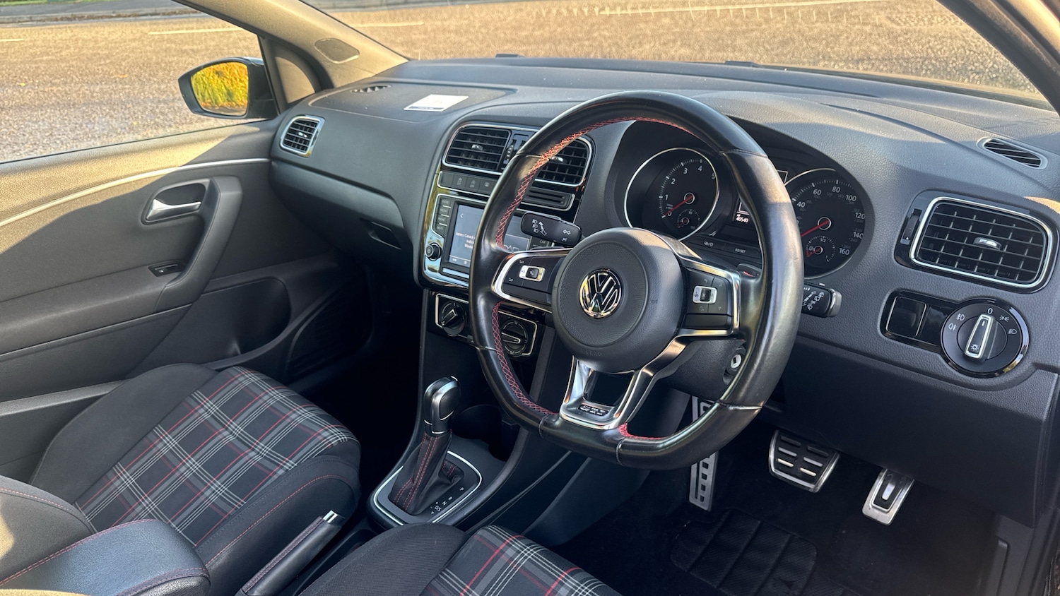 Used Volkswagen Polo 2017 for sale - 76414932: Photo 11