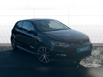 Used Volkswagen Polo 2017 for sale - 76414932: Photo