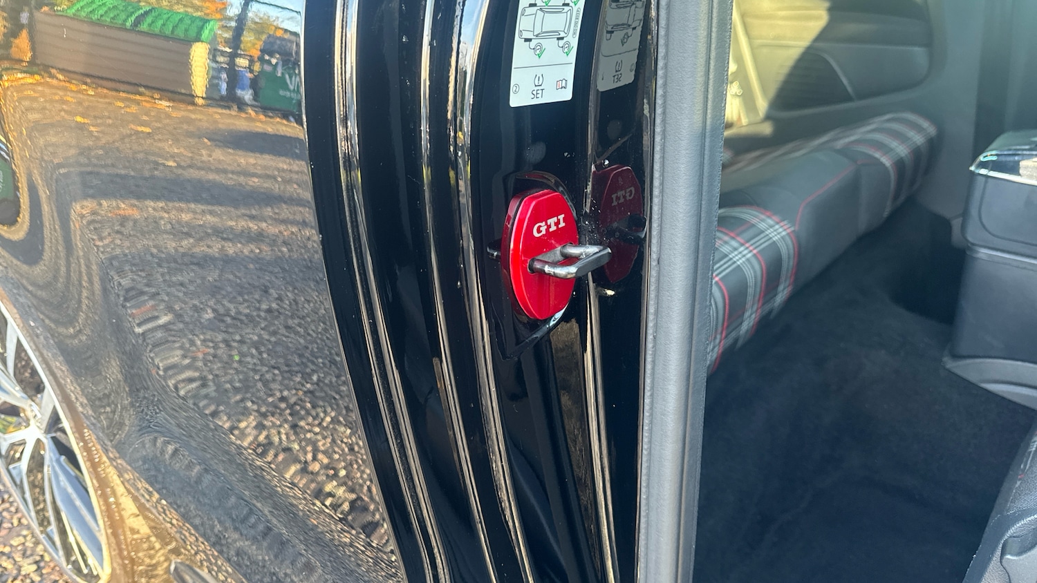 Used Volkswagen Polo 2017 for sale - 76414932: Photo 38