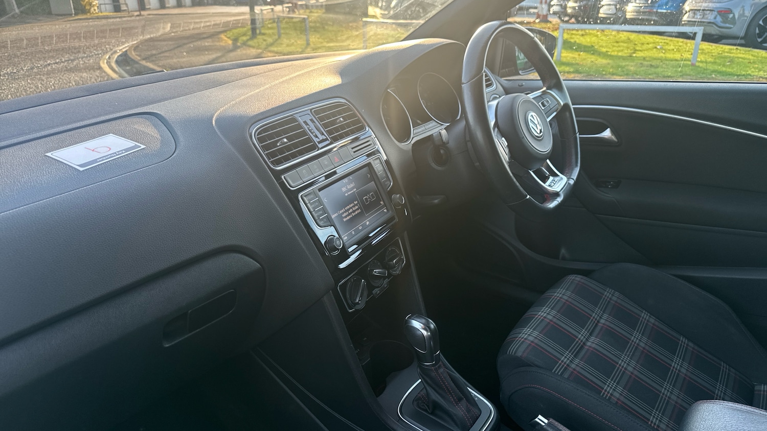 Used Volkswagen Polo 2017 for sale - 76414932: Photo 9