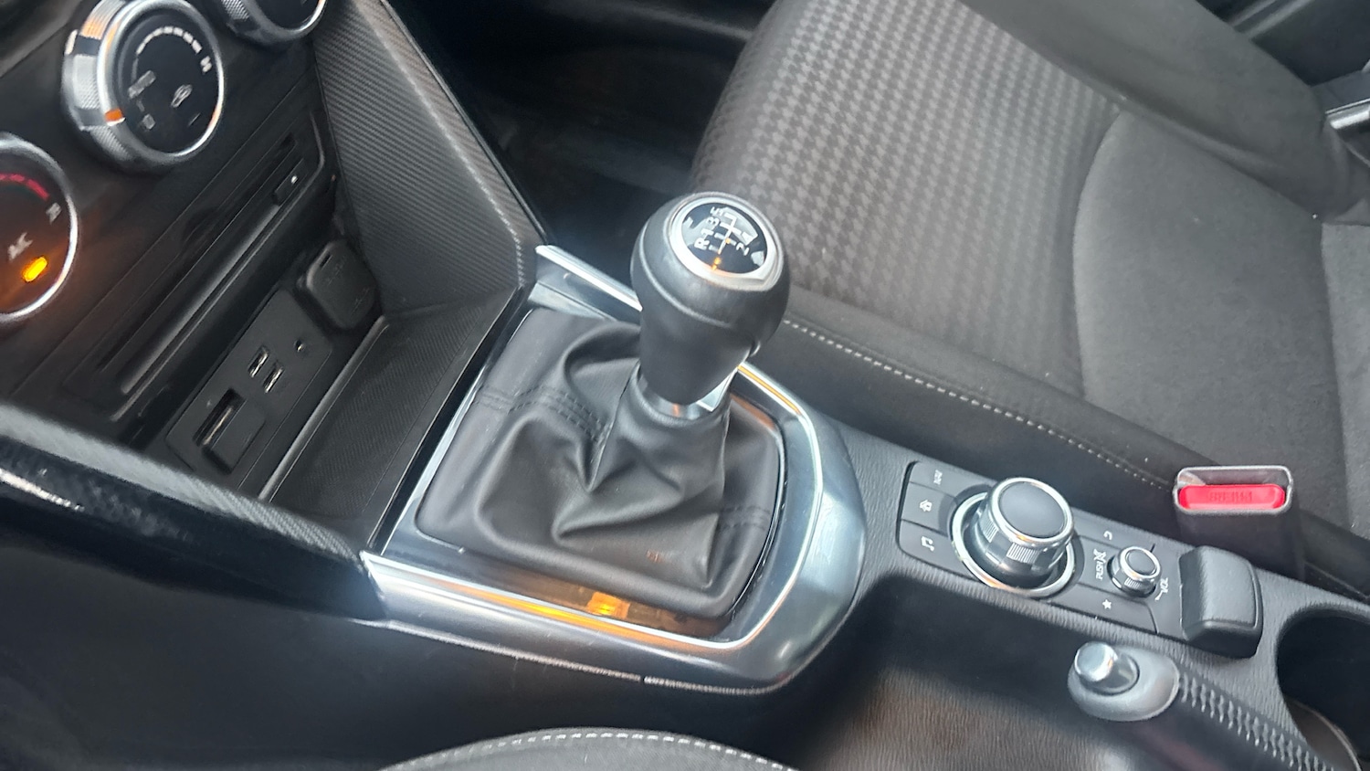 Used Mazda Mazda2 2018 for sale - 77871891: Photo 13