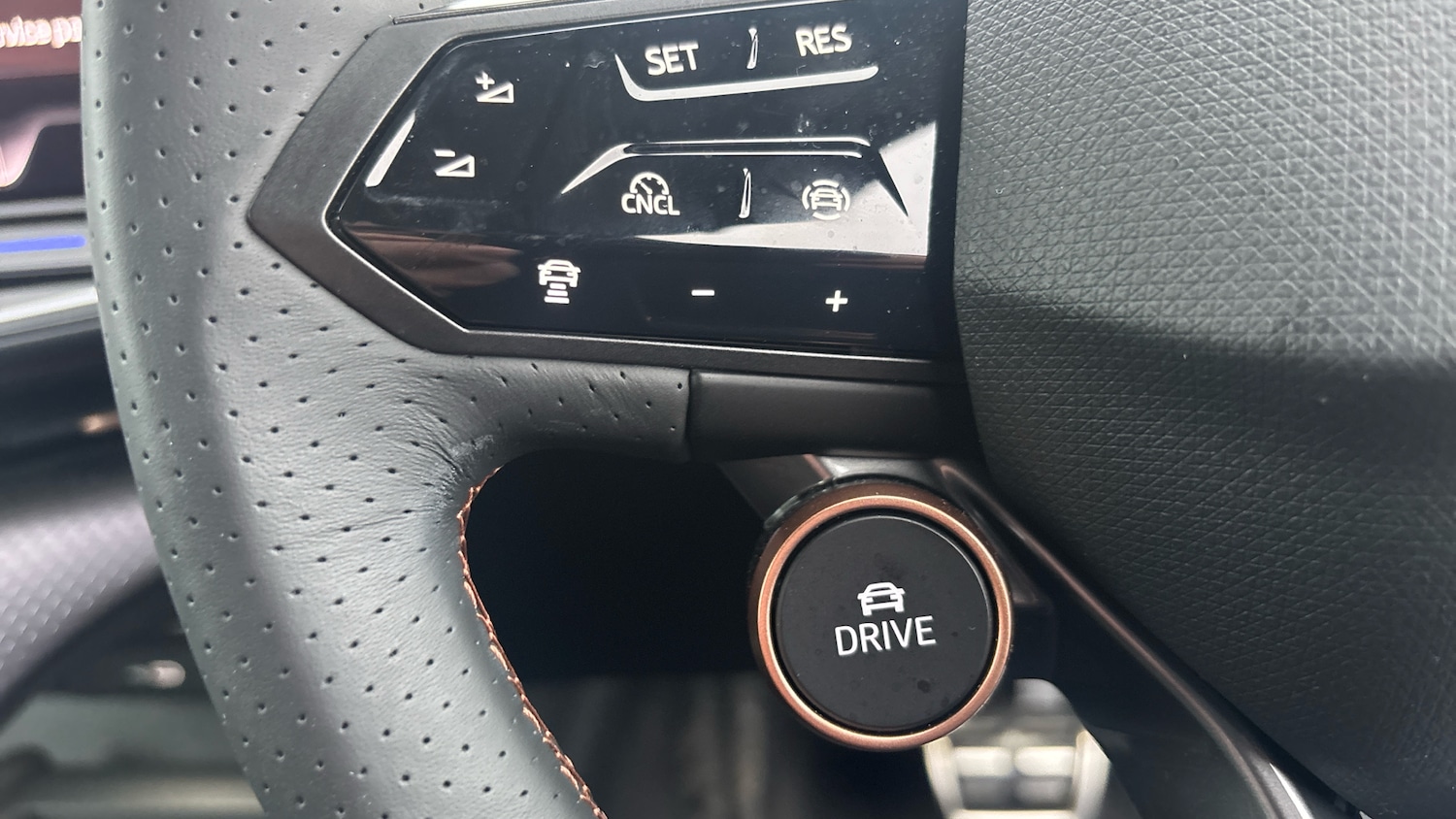 Used Cupra Tavascan 2025 for sale - 77296409: Photo 32