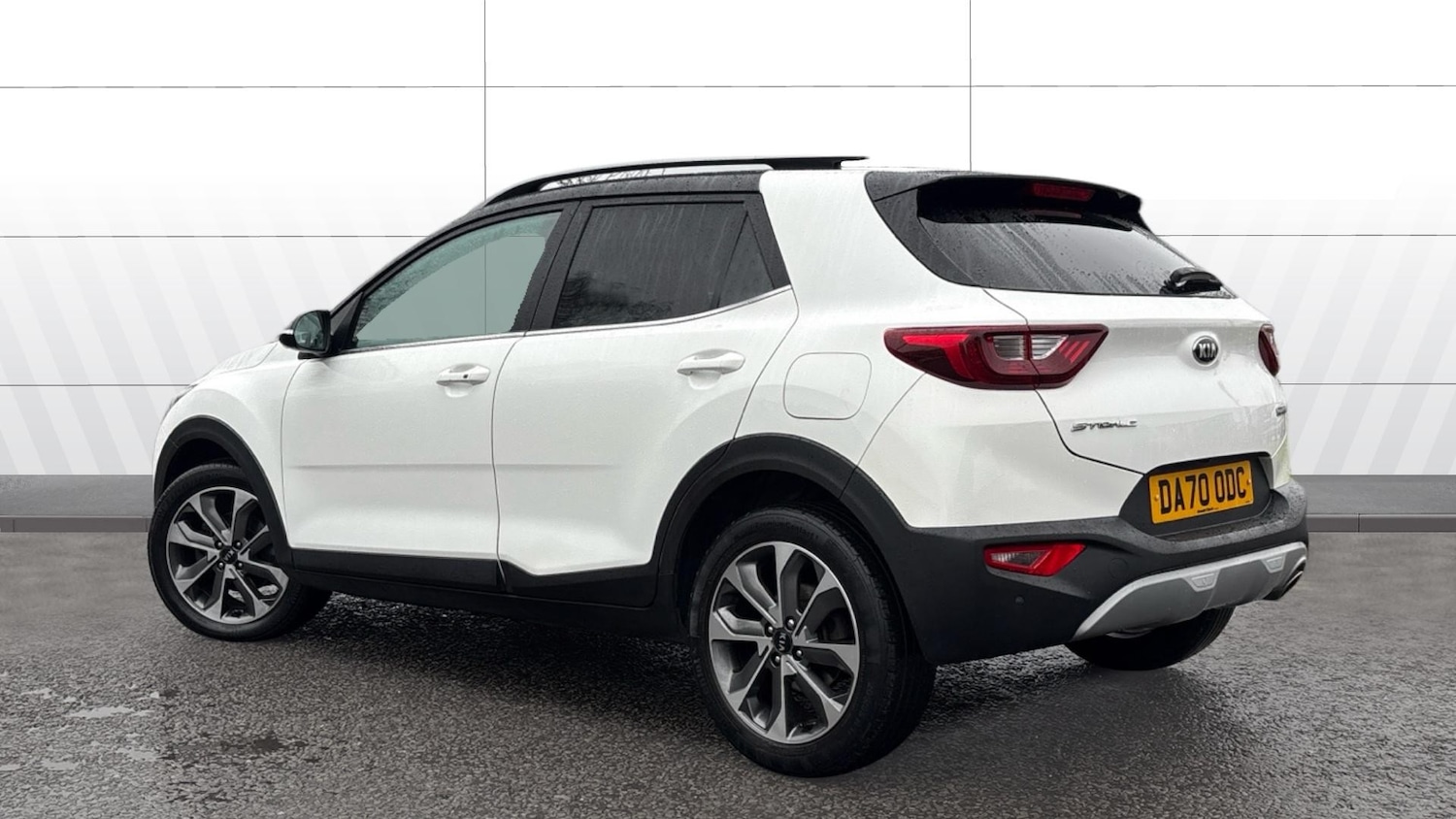 Used Kia Stonic 2020 for sale - 77567613: Photo 2