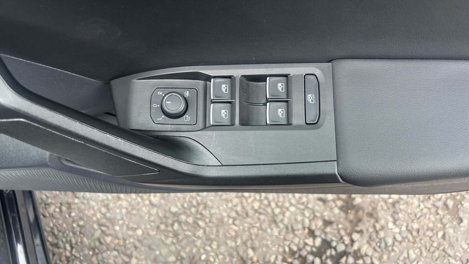 Vehicle 33