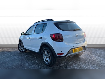 Used Dacia Sandero Stepway 2019 for sale - 77023297: Photo