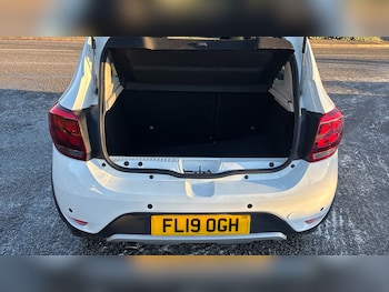 Used Dacia Sandero Stepway 2019 for sale - 77023297: Photo