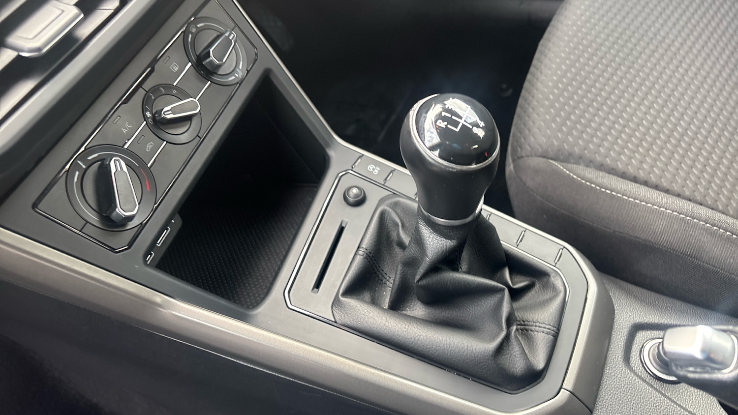 Used Volkswagen Polo 2018 for sale - 76374279: Photo 13