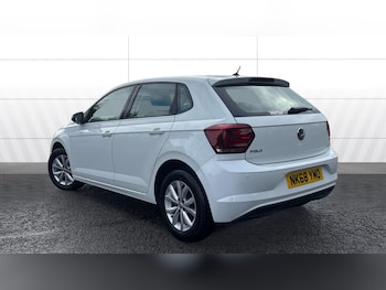 Used Volkswagen Polo 2018 for sale - 76374279: Photo