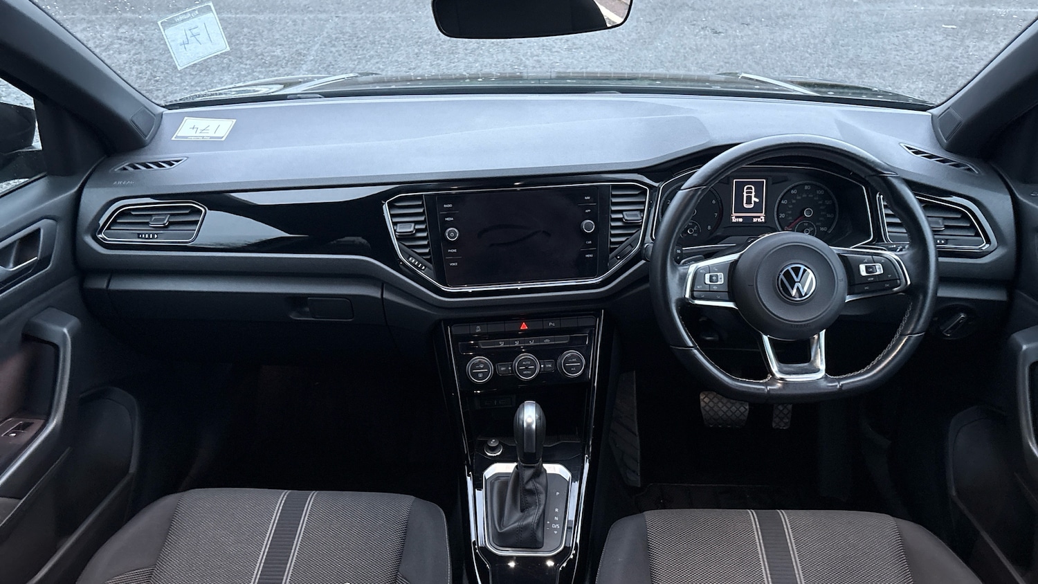 Used Volkswagen T-Roc 2021 for sale - 77085158: Photo 10