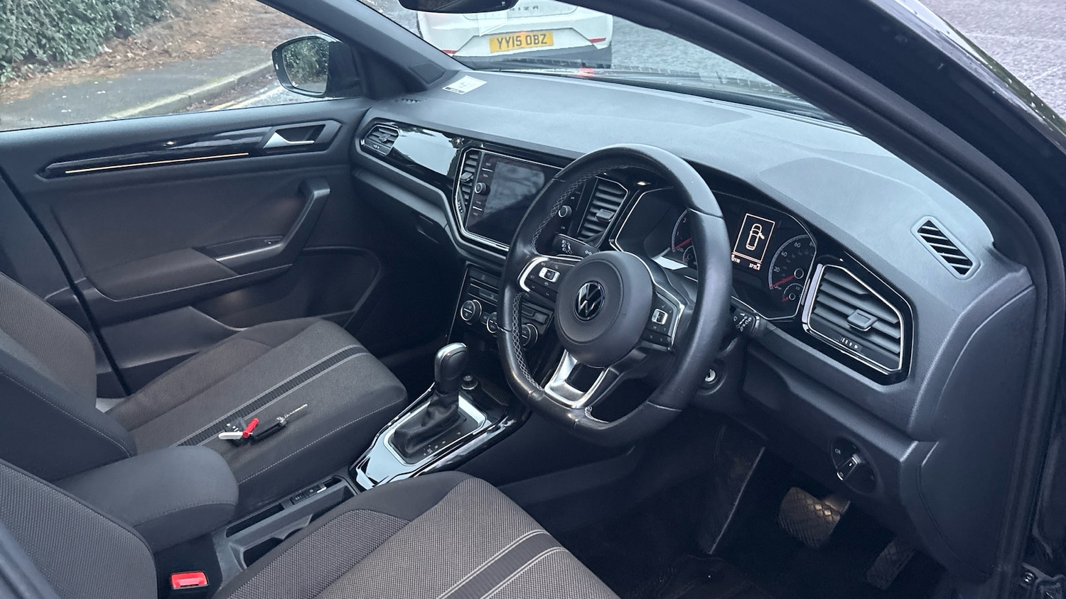 Used Volkswagen T-Roc 2021 for sale - 77085158: Photo 11