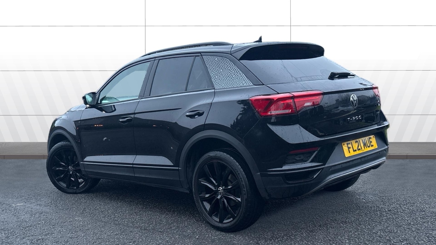 Used Volkswagen T-Roc 2021 for sale - 77085158: Photo 2