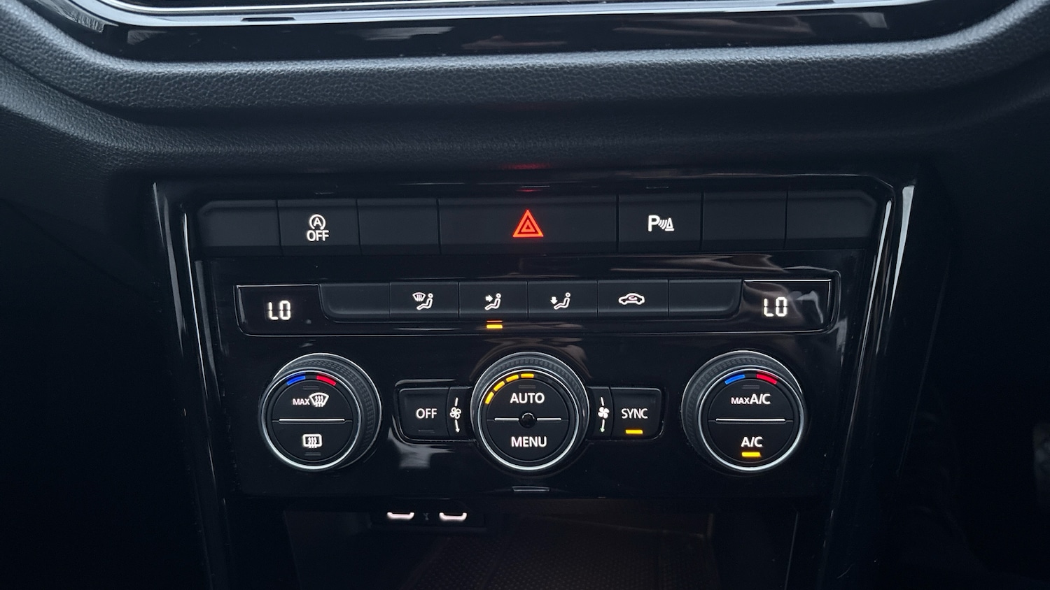 Used Volkswagen T-Roc 2021 for sale - 77085158: Photo 26