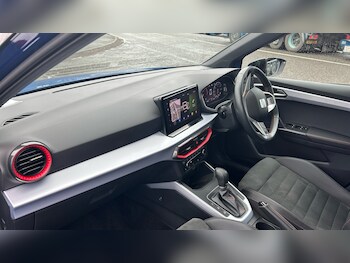 Used SEAT Arona 2024 for sale - 77493152: Photo