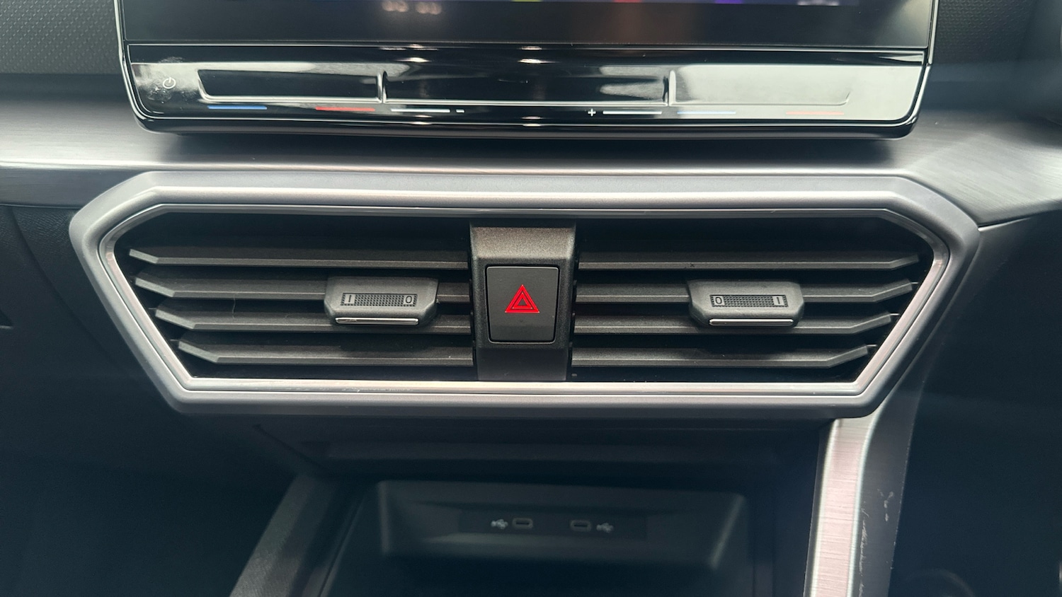 Used SEAT Leon 2023 for sale - 76918136: Photo 13