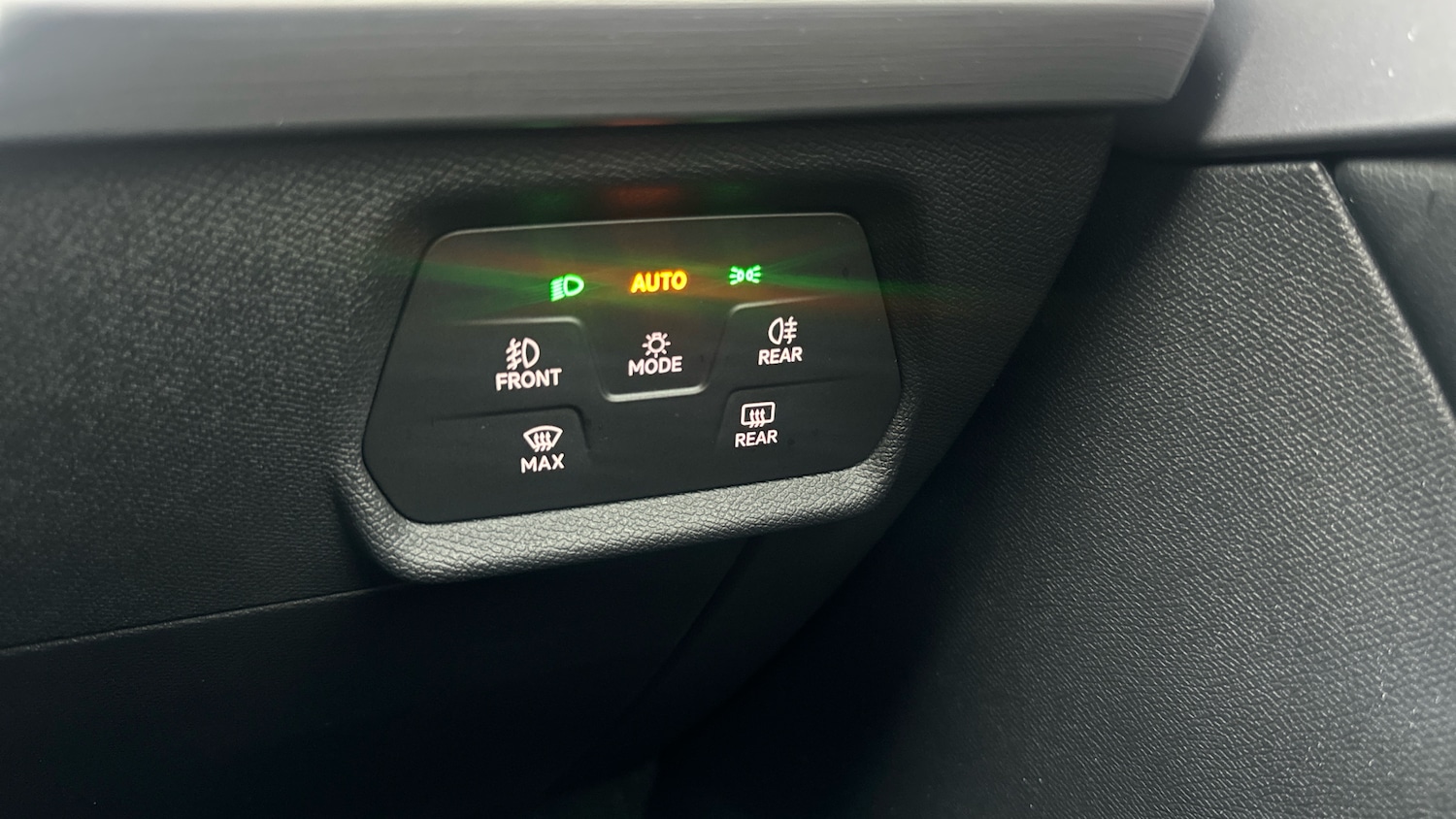 Used SEAT Leon 2023 for sale - 76918136: Photo 32