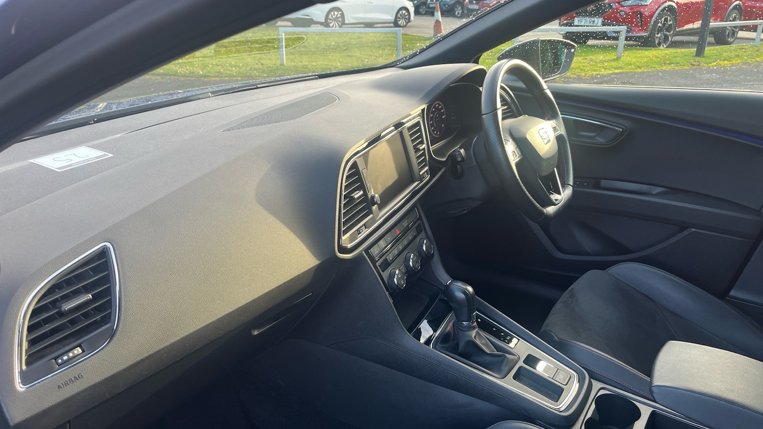 Used SEAT Leon 2020 for sale - 76637639: Photo 2