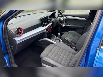 Used SEAT Arona 2023 for sale - 75683511: Photo