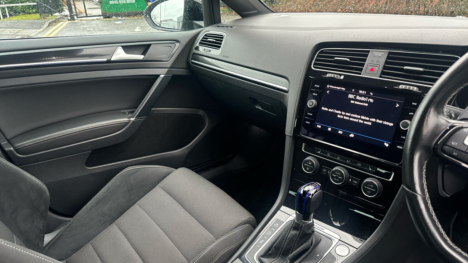 Used Volkswagen Golf 2019 for sale - 76860181: Photo 14