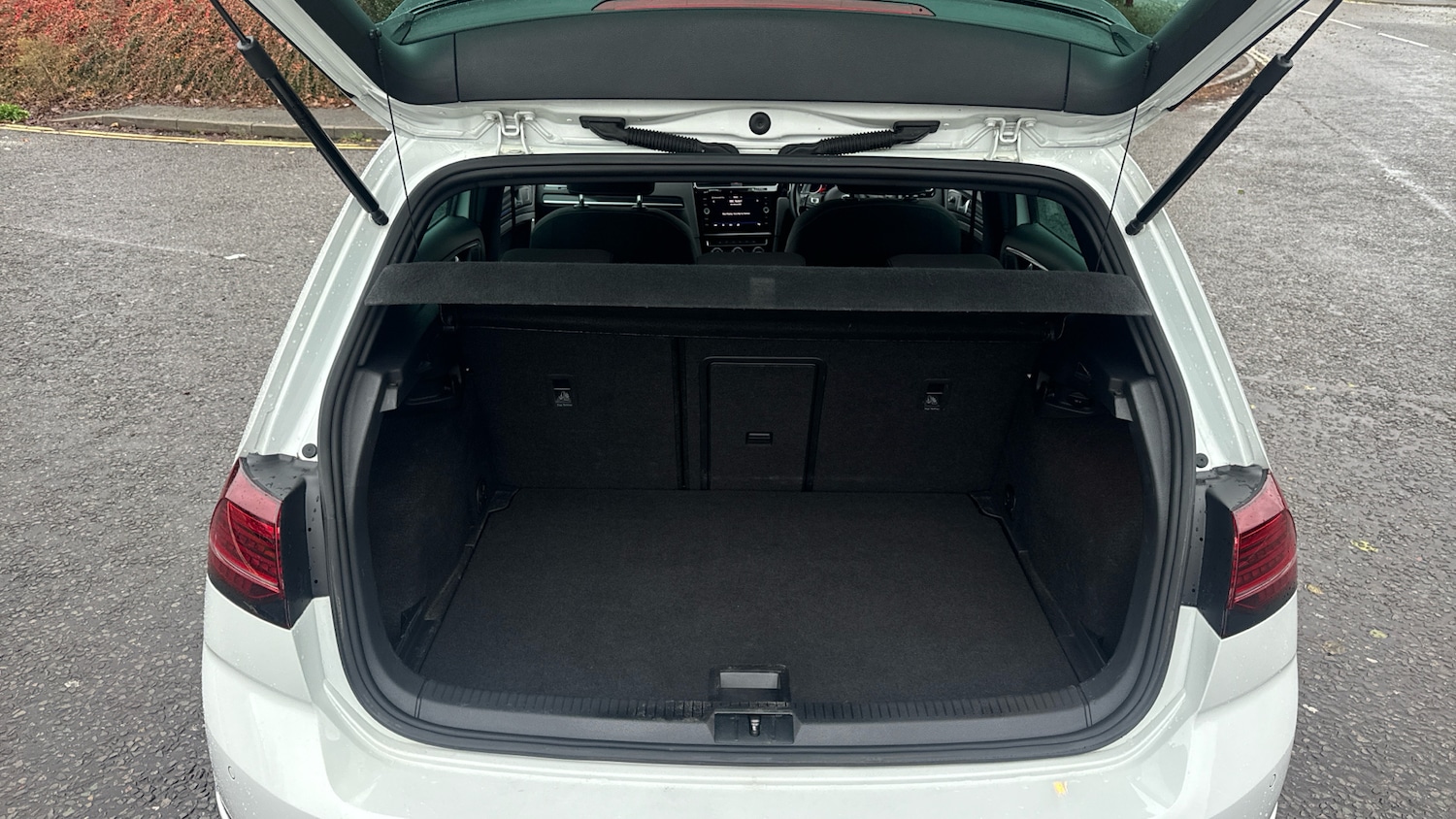 Used Volkswagen Golf 2019 for sale - 76860181: Photo 4