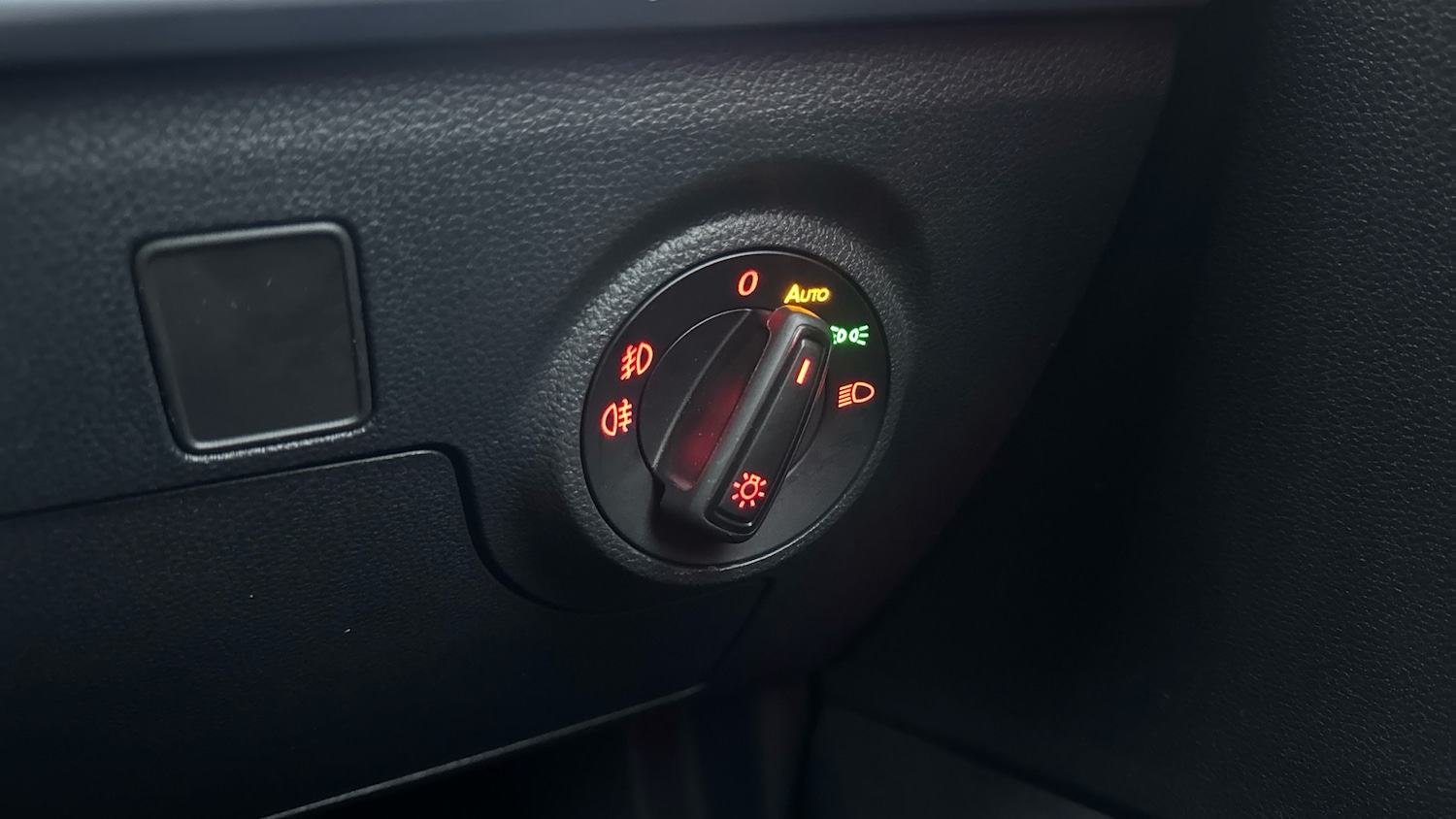 Used SEAT Arona 2023 for sale - 77184779: Photo 29