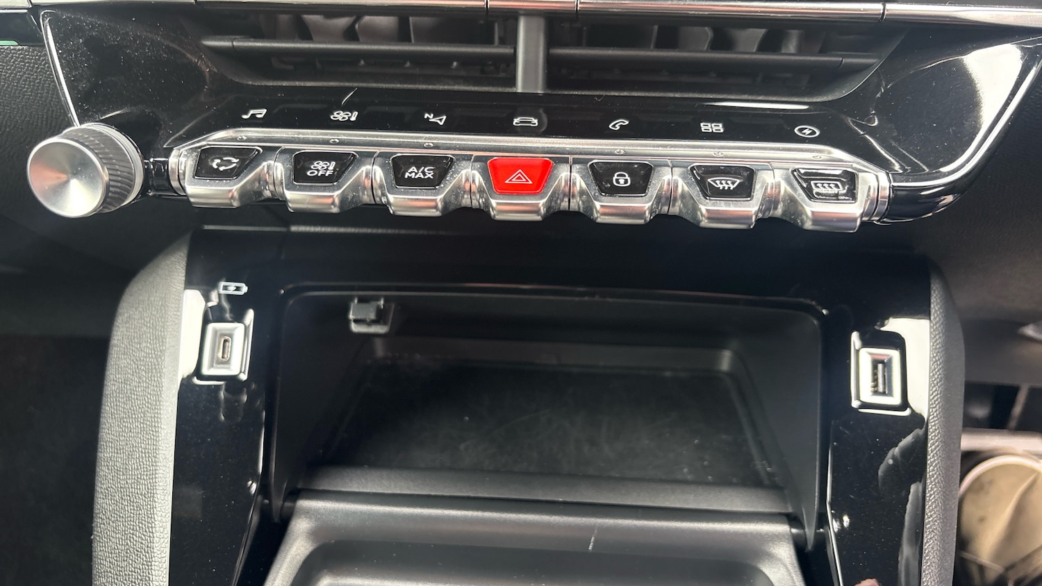 Used Peugeot 208 2021 for sale - 77961670: Photo 26