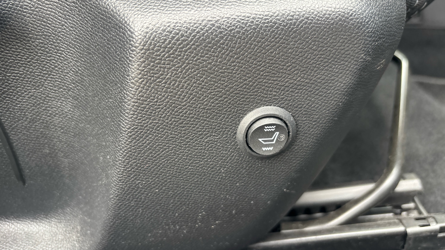 Used Peugeot 208 2021 for sale - 77961670: Photo 38