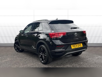 Used Volkswagen T-Roc 2021 for sale - 78578084: Photo