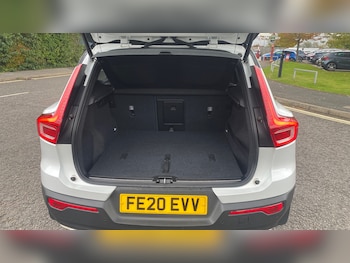 Used Volvo XC40 2020 for sale - 76114850: Photo 4