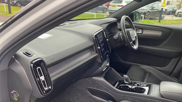 Used Volvo XC40 2020 for sale - 76114850: Photo 9