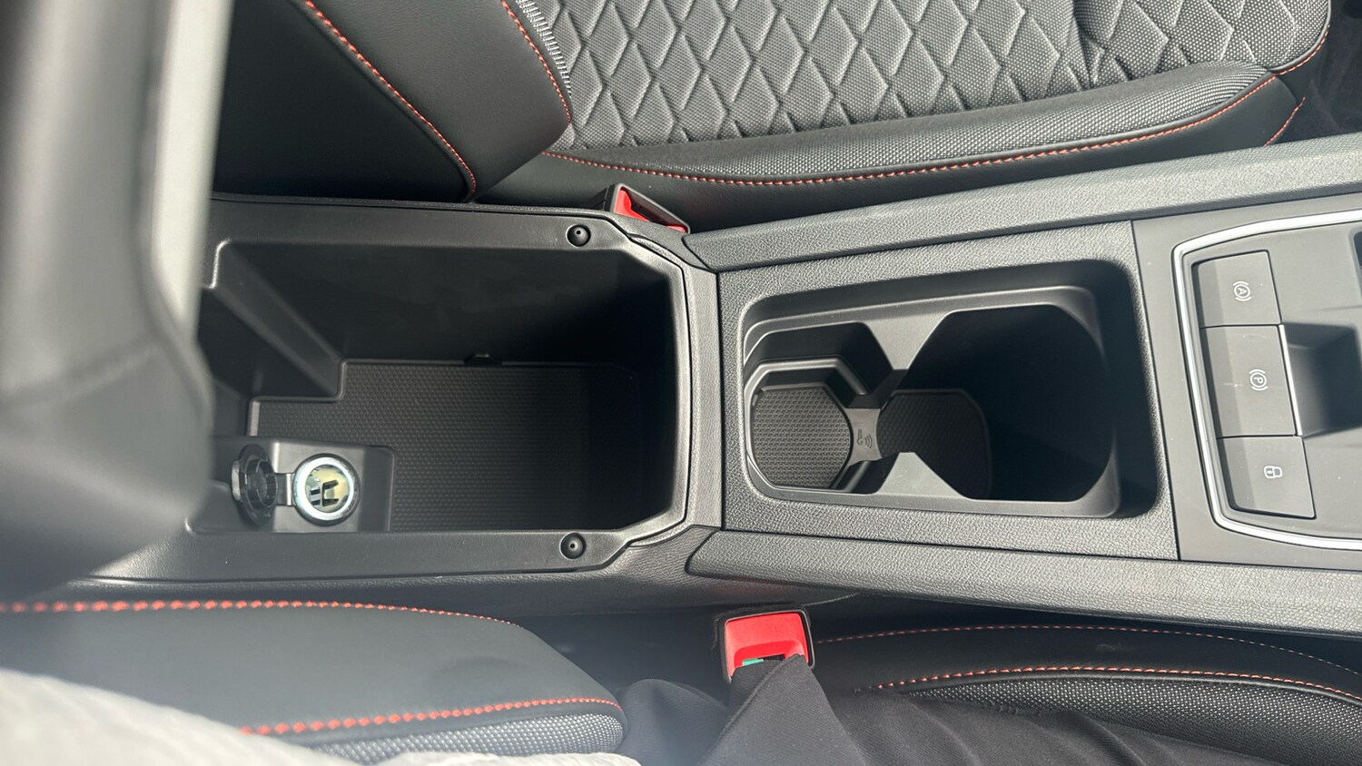 Used SEAT Leon 2025 for sale - 76882338: Photo 33