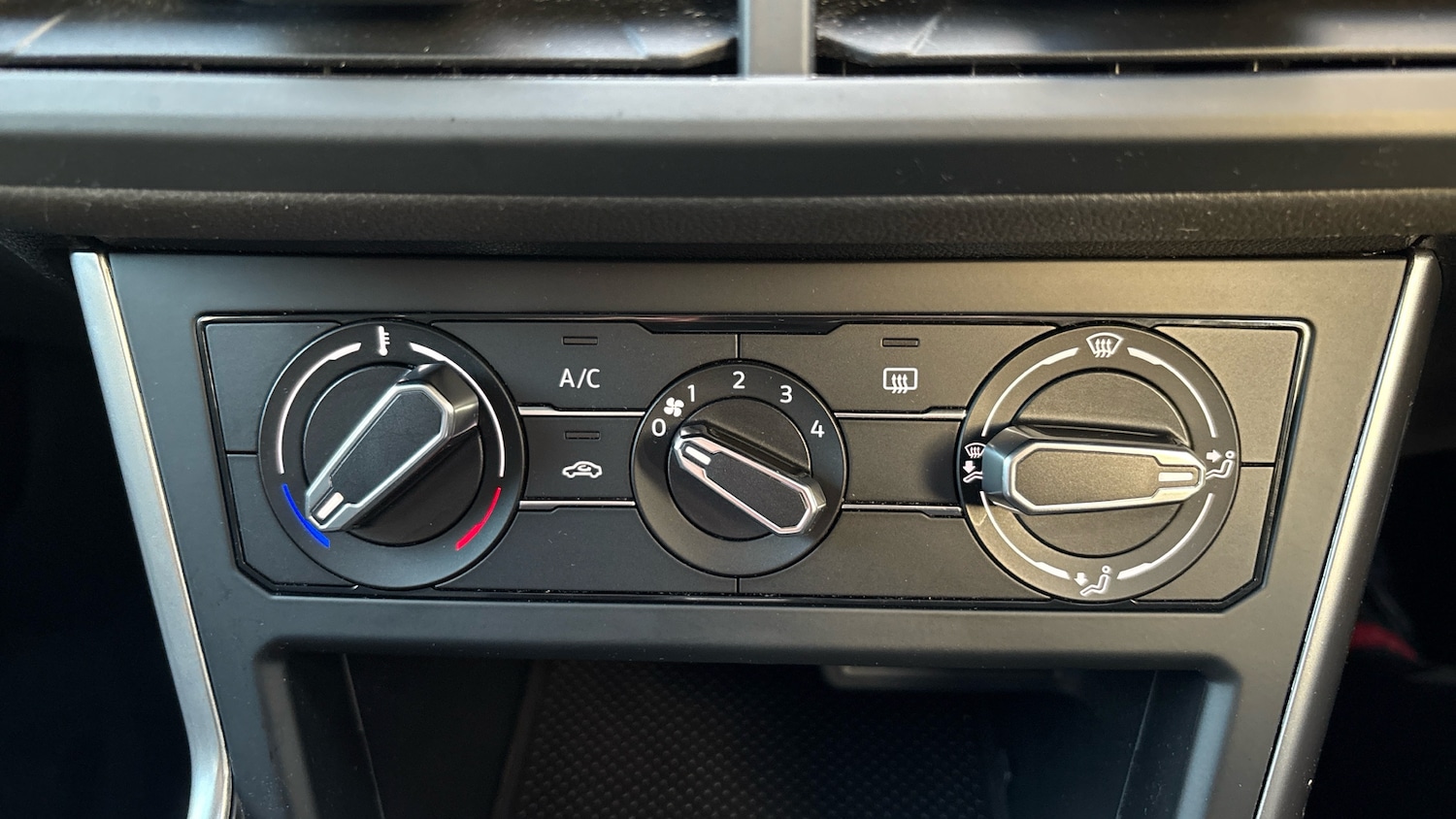 Used Volkswagen Polo 2022 for sale - 77136854: Photo 27