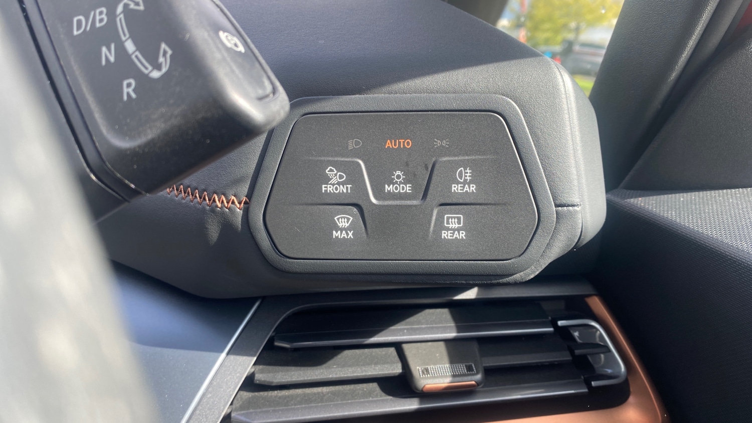 Vehicle 28