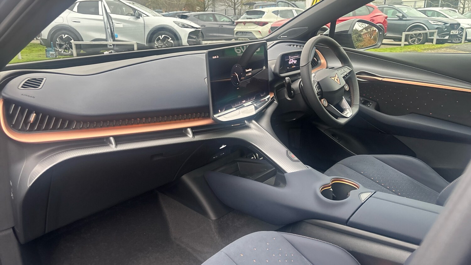 Used Cupra Tavascan 2025 for sale - 76580642: Photo 2