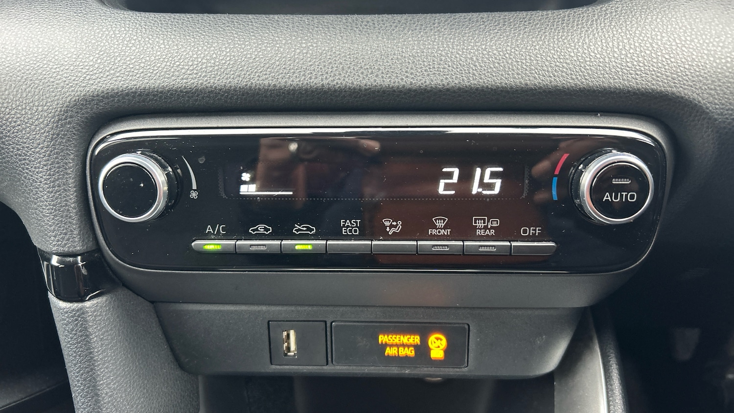 Used Toyota Yaris 2023 for sale - 76311279: Photo 24