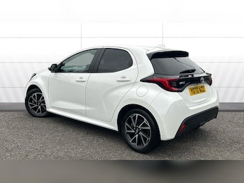 Used Toyota Yaris 2023 for sale - 76311279: Photo