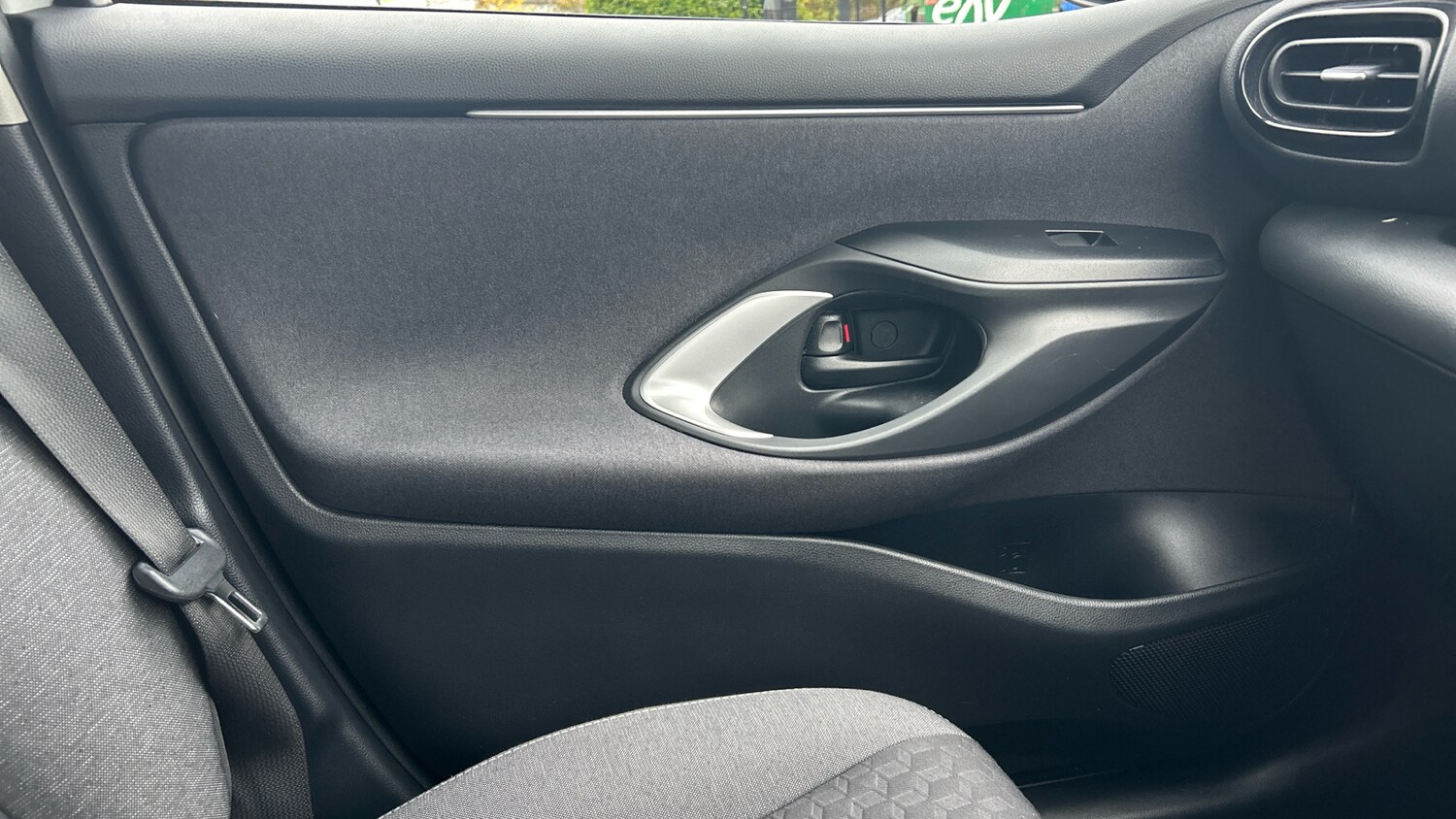 Used Toyota Yaris 2023 for sale - 76311279: Photo 37