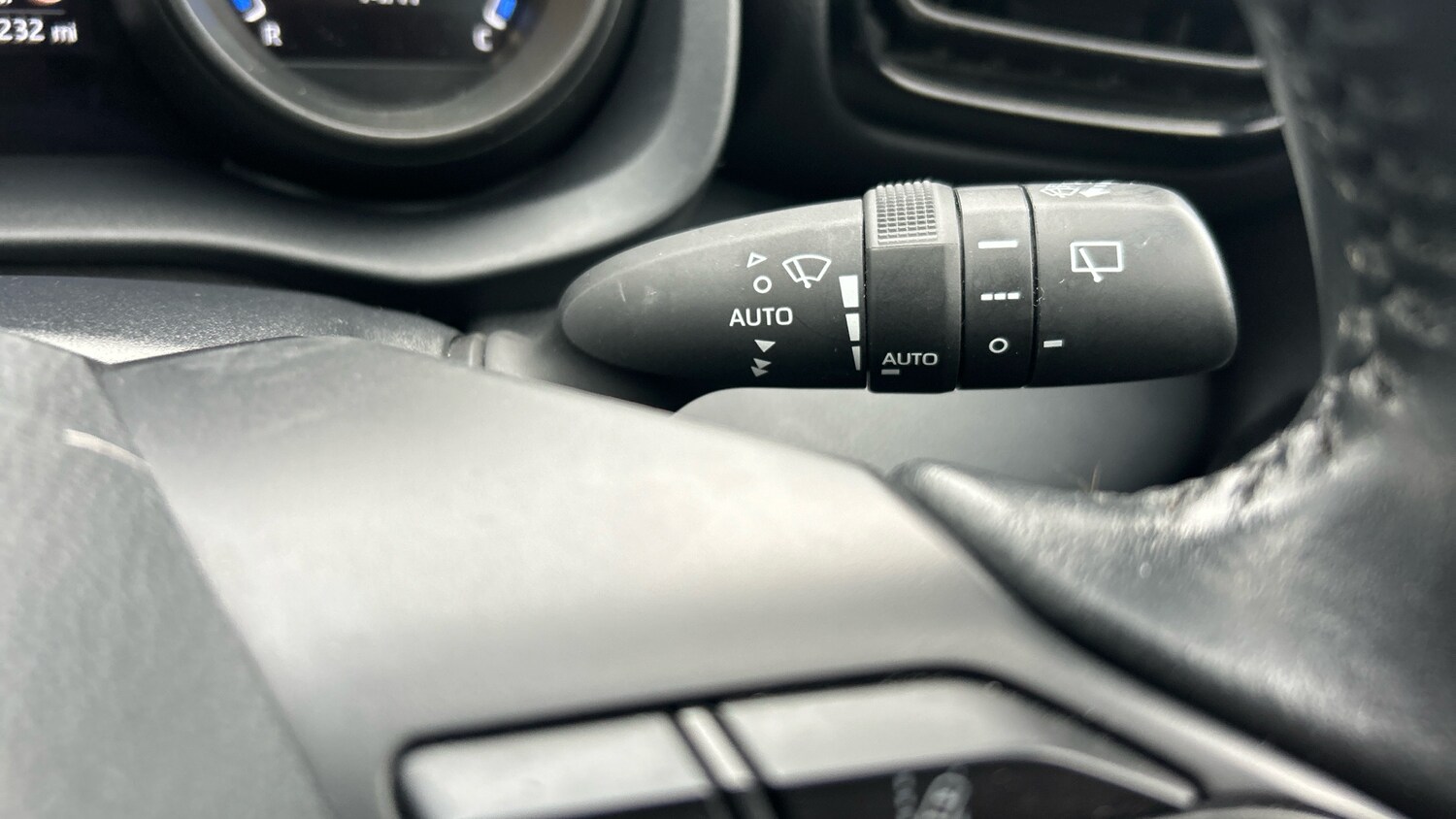 Used Toyota Yaris 2023 for sale - 76311279: Photo 39