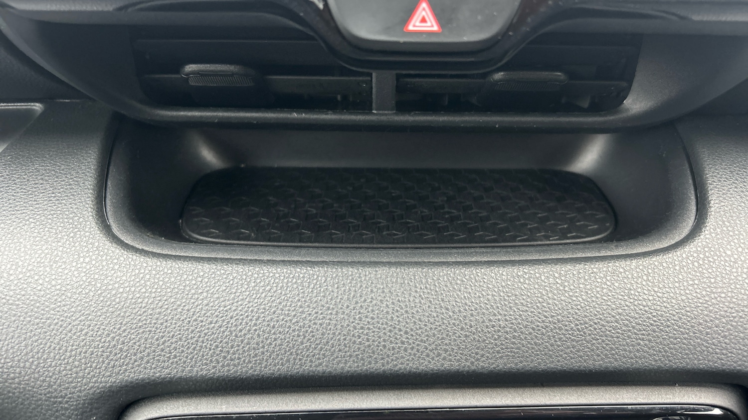 Used Toyota Yaris 2023 for sale - 76311279: Photo 48