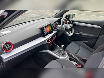 Used SEAT Arona 2022 for sale - 77675310: Photo