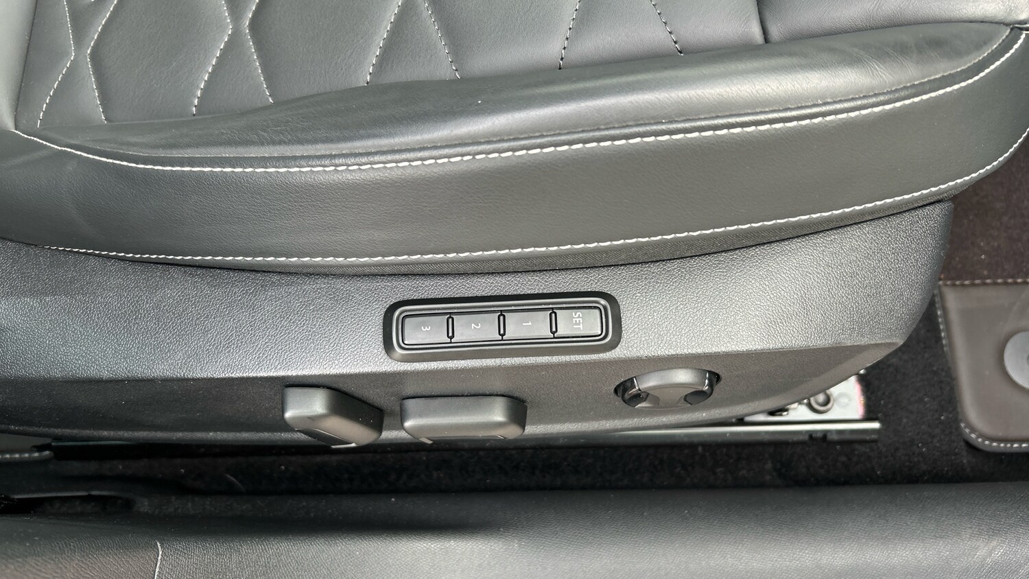 Used SEAT Leon 2021 for sale - 76302869: Photo 30